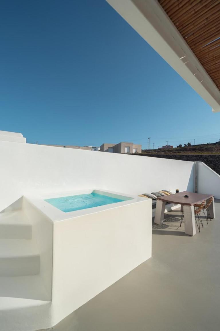 הוילה Pýrgos White & Co Santorini מראה חיצוני תמונה
